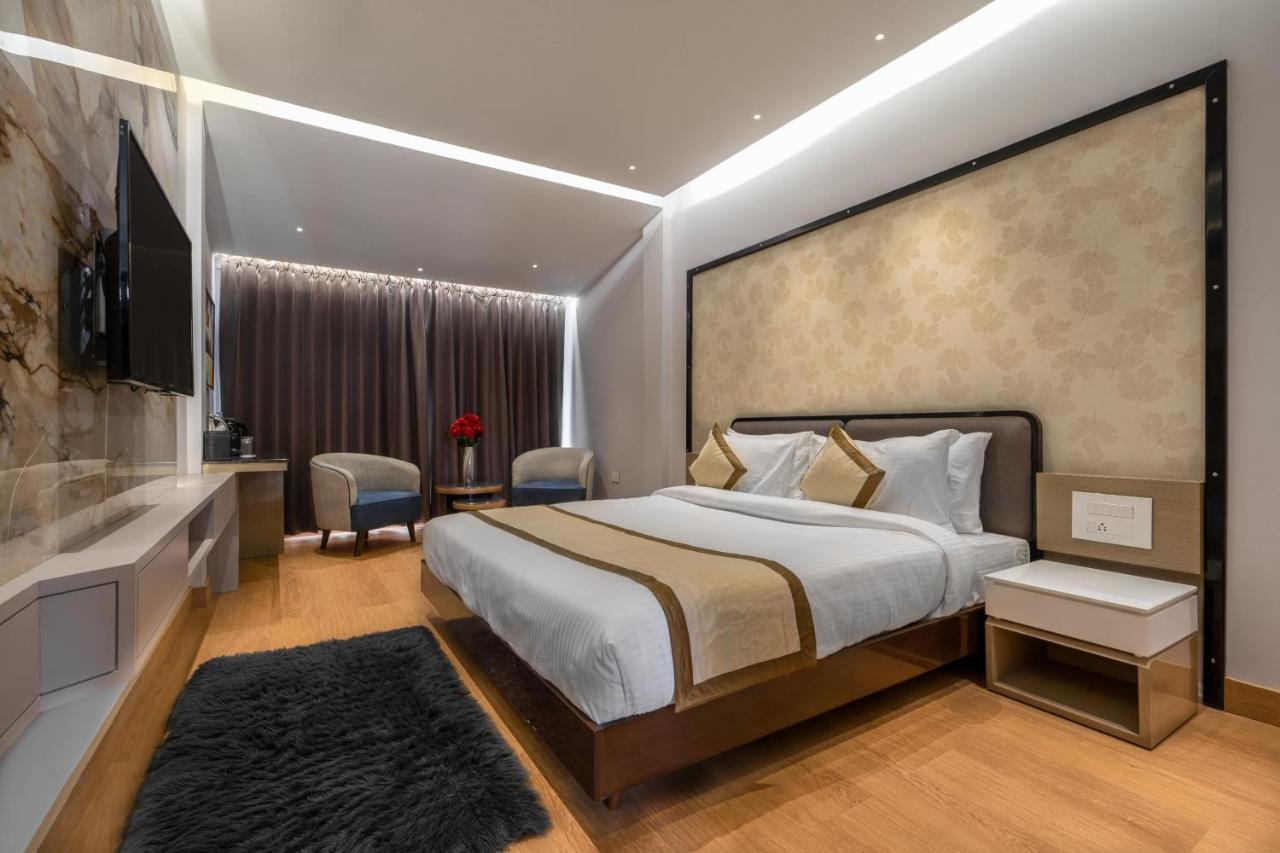 Sterling Legacy Shimla Hotel Екстериор снимка