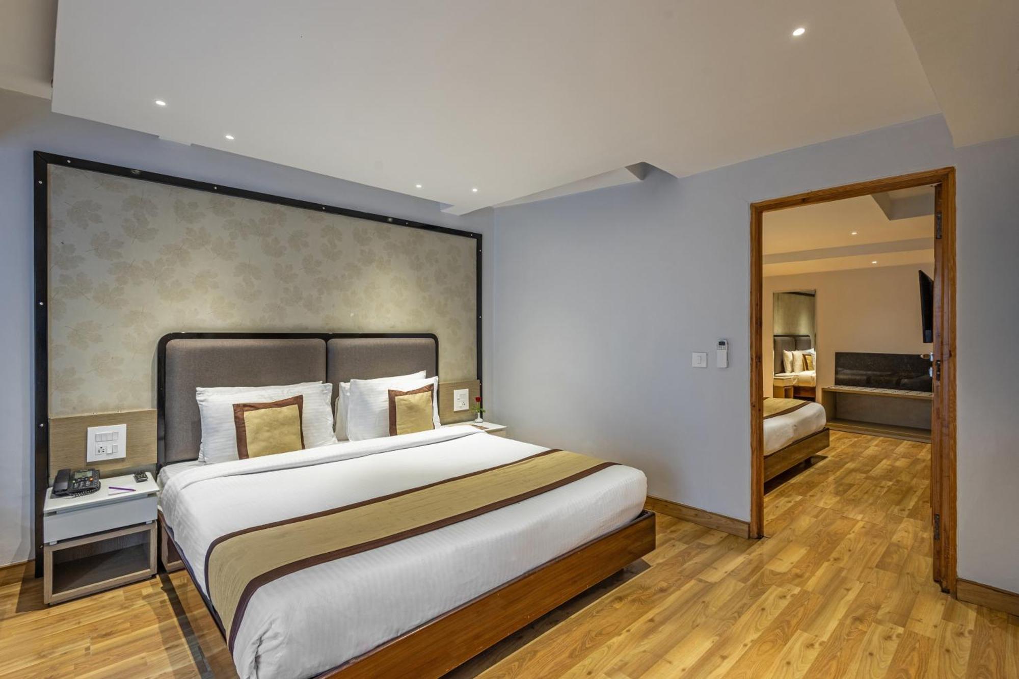 Sterling Legacy Shimla Hotel Екстериор снимка